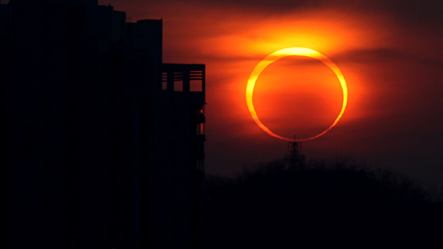 gty_annular_solar_eclipse_ll_1201516_wmain